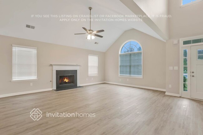 Foto del edificio - 1004 Ardwick Ct SE