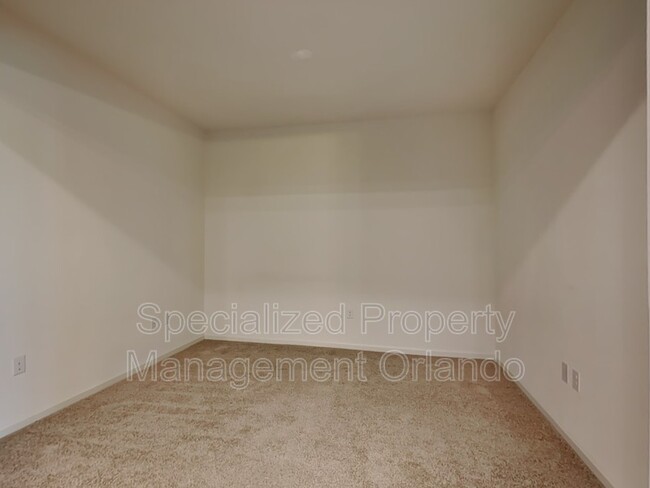 Building Photo - 620 Remington Green Dr SE