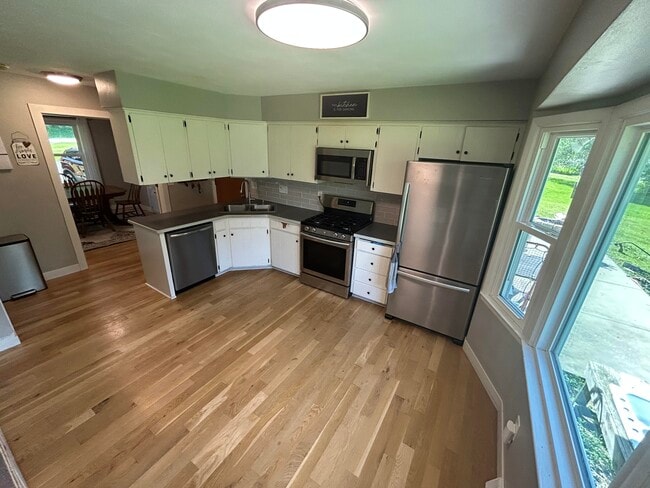 Kitchen - N2W27318 Lyles Dr
