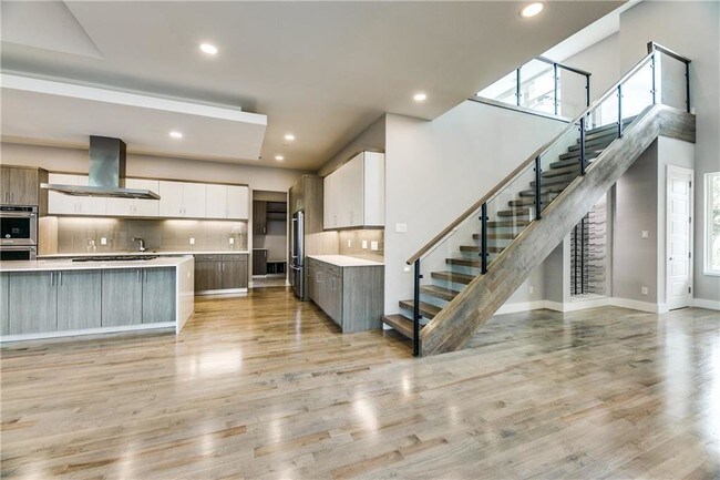 Building Photo - 3859 Cortez Dr