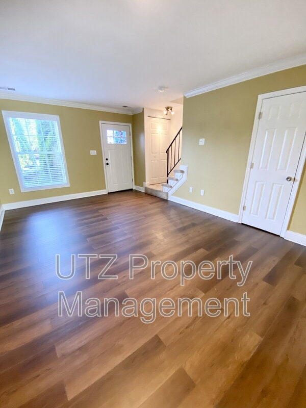 Foto del edificio - 538 Wellington Ct