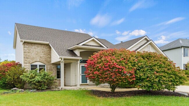 Building Photo - 811 Ivy Creek Cove