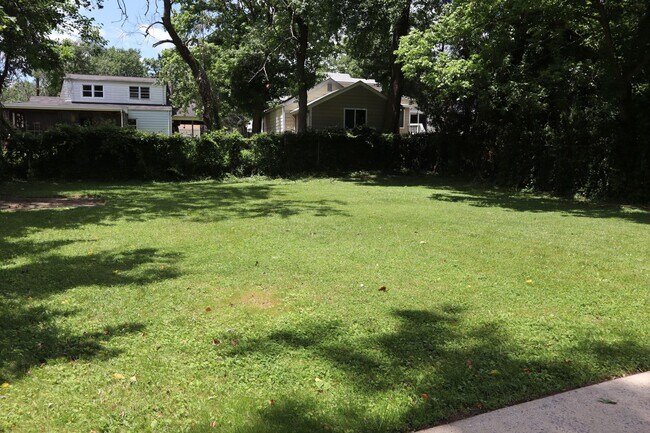 Foto del edificio - Lovely Single Family Home in Rockville