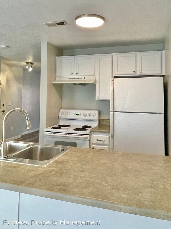 Building Photo - 2 br, 2 bath House - 173 25th St