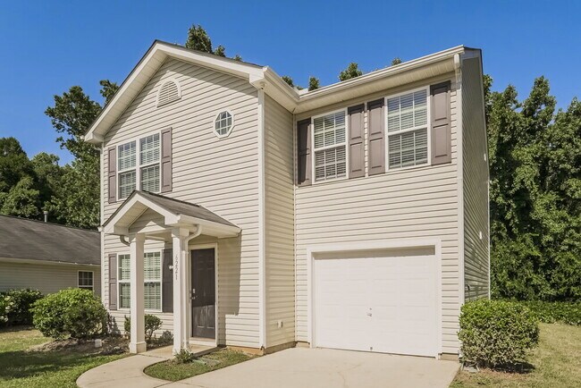Building Photo - 6221 Summerour Place