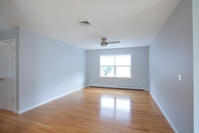Building Photo - 46 Mystic River Rd