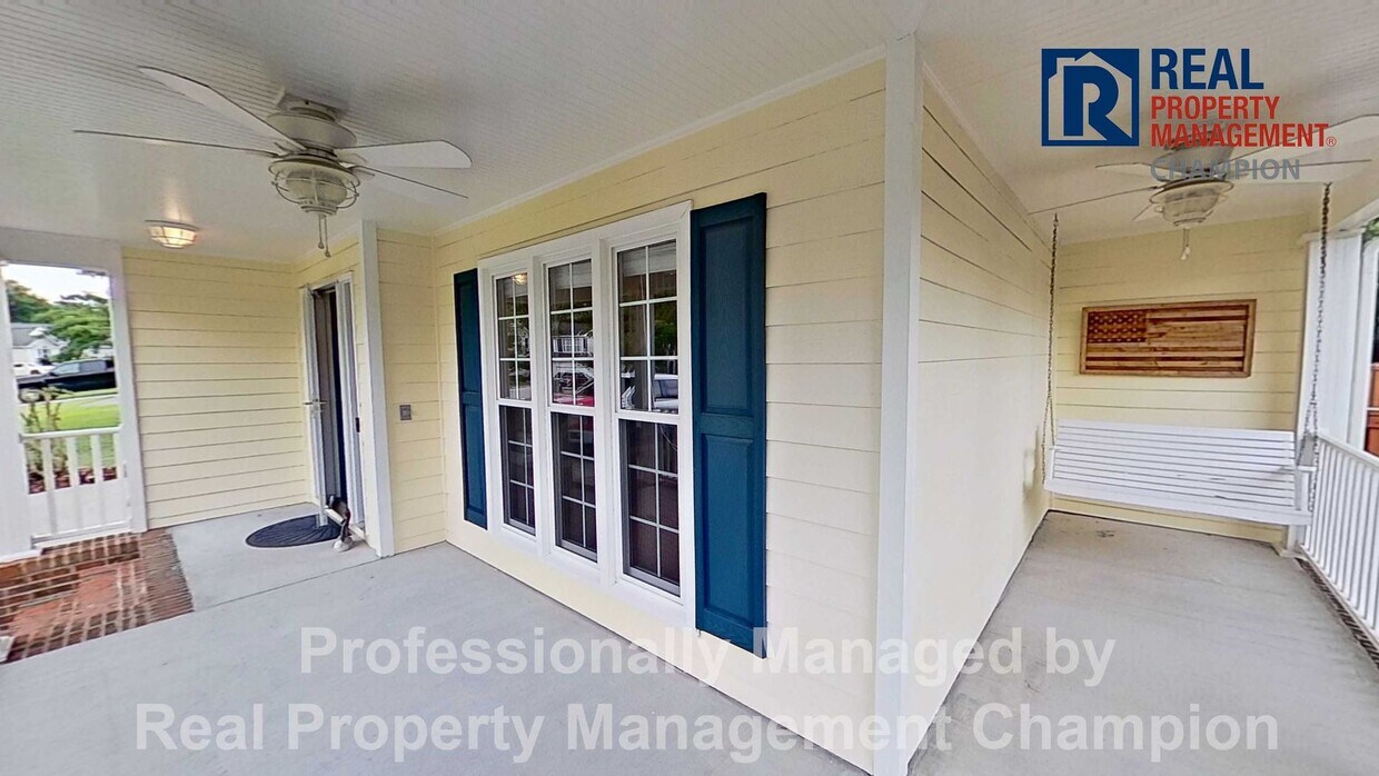 Foto principal - Spacious Upscale Home in Established Neigh...