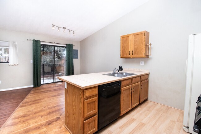 Building Photo - 5742 Stoney Pass Dr
