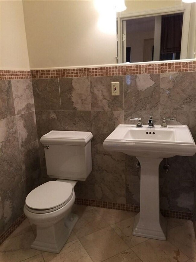 Foto del edificio - 159 Palisade Ave