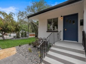 Building Photo - 1255 Plumas St