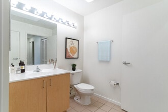 Building Photo - Lofts 640