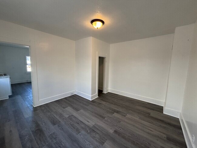 Foto del edificio - 839 6th St
