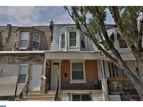 Building Photo - 252 N Wilton St
