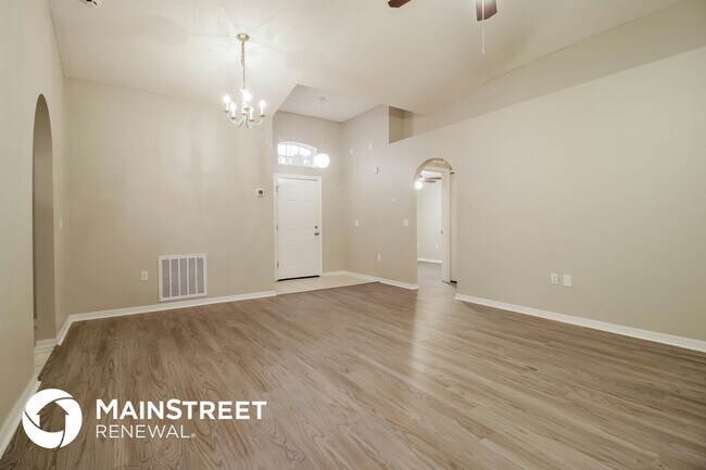 Foto del edificio - 13951 Econ Woods Ln