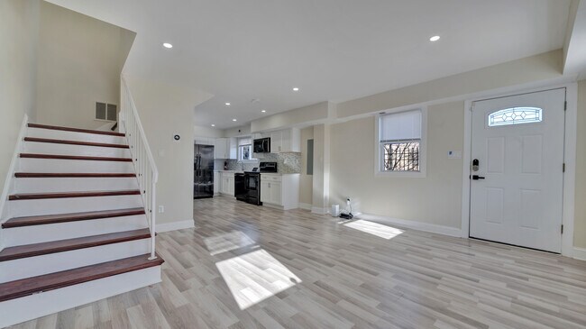 Foto del edificio - 5338 Jay St NE