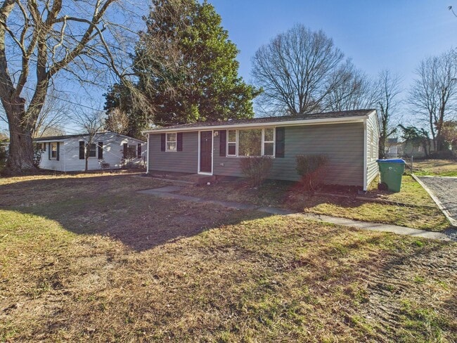 Foto del edificio - 6113 Ullswater Ave