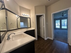 Building Photo - 2438 Garden Falls Dr