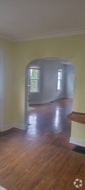 Building Photo - 423 Meigs St