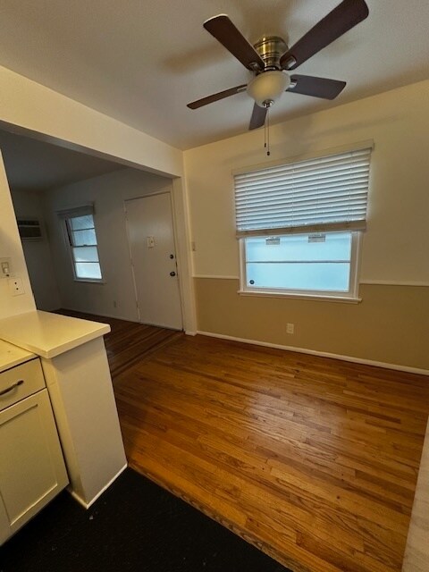 iiving Room - 4362 Troost Ave