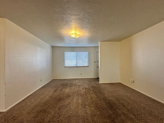 Foto del edificio - 2 Bedroom, 1 Bathroom Twin Home