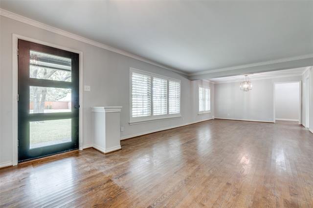 Foto del edificio - 5919 Elderwood Dr