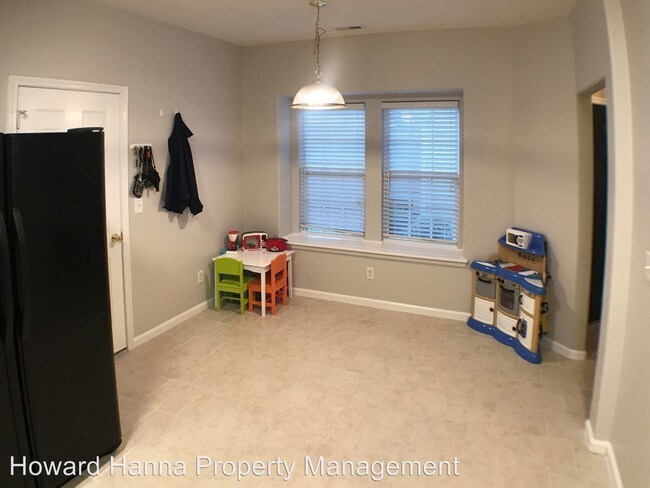 Building Photo - 3 br, 3 bath House - 204 Cove Terrace