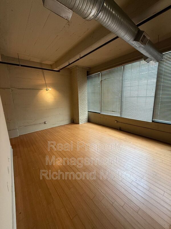 Foto del edificio - 815 Perry St