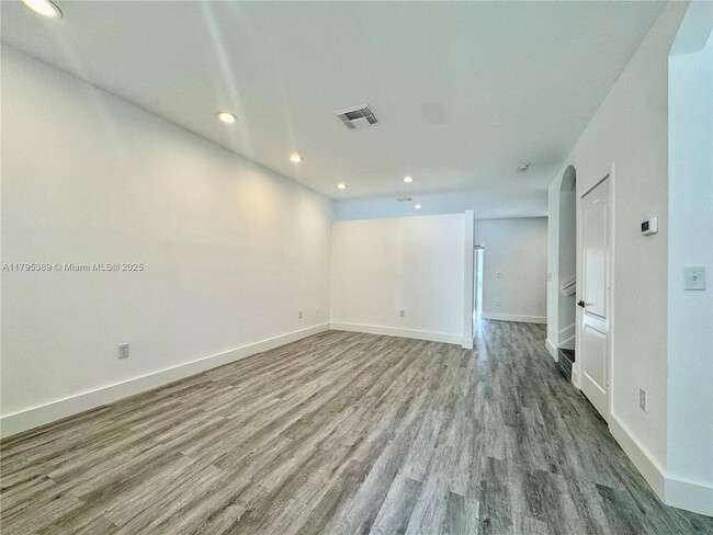 Foto del edificio - 14333 SW 125th Ct