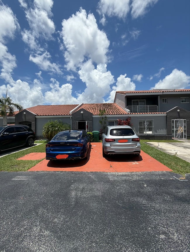 Building Photo - 14855 SW 83rd Ln