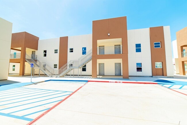 Building Photo - 315 Dorel Dr