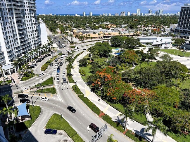 Foto del edificio - 1830 Radius Dr
