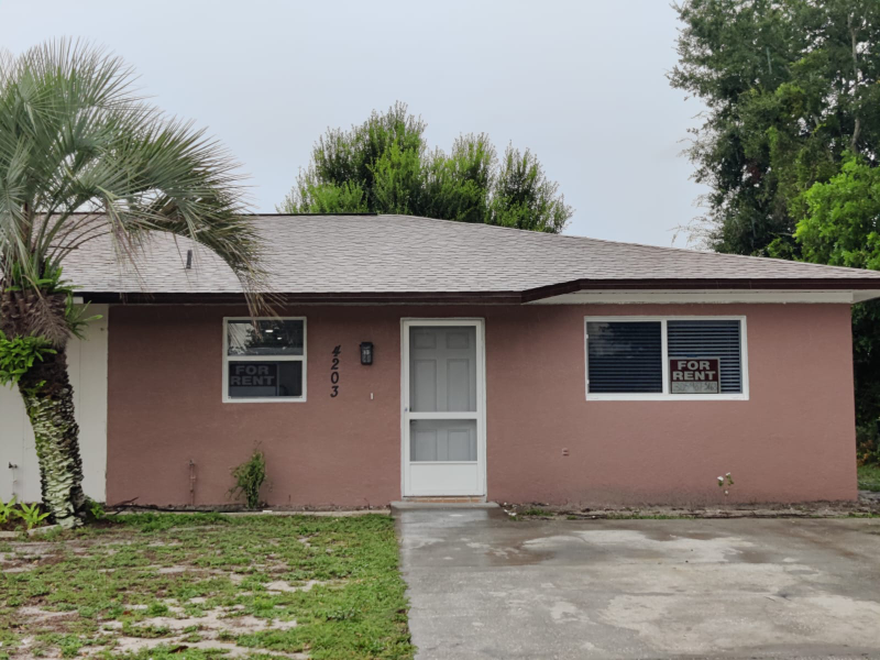 Primary Photo - 4203 Ponce De Leon Blvd