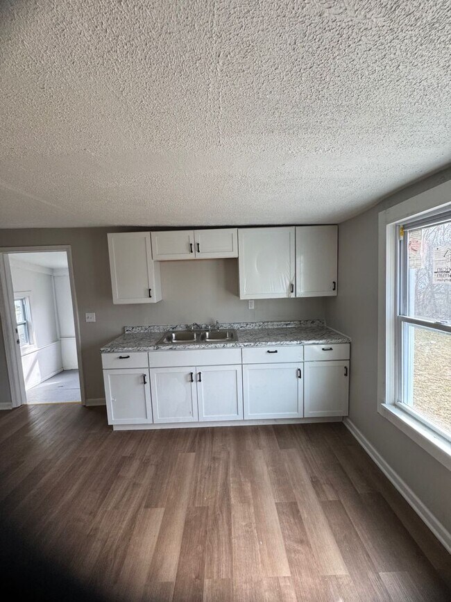 Foto del edificio - 3811 E 55th St