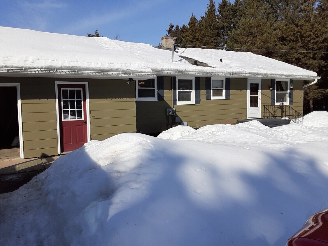 3385 Lumber Ln, Rhinelander, WI 54501 Townhome Rentals in Rhinelander