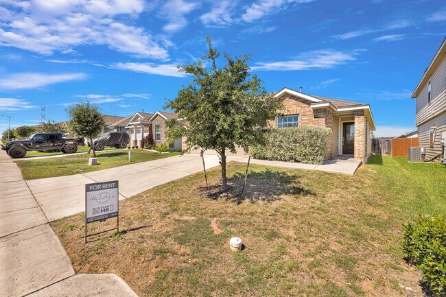 Foto del edificio - Home for Rent in Converse, TX!