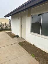 Building Photo - 4675 N Howard Ave