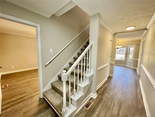 Building Photo - 360 Bahama Loop