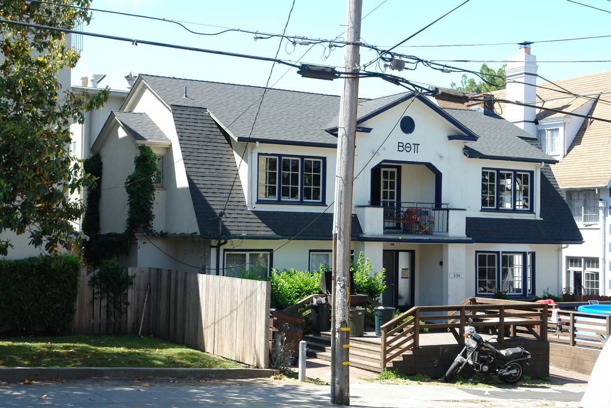 Foto del edificio - 2728 Channing Way