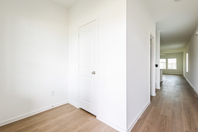 Building Photo - 1506 Shimmering Ocean Wy