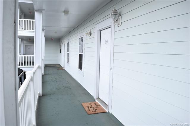 Foto del edificio - 9165 Meadow Vista Rd