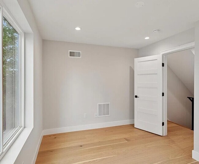 Foto del edificio - 2120 Bellmore St