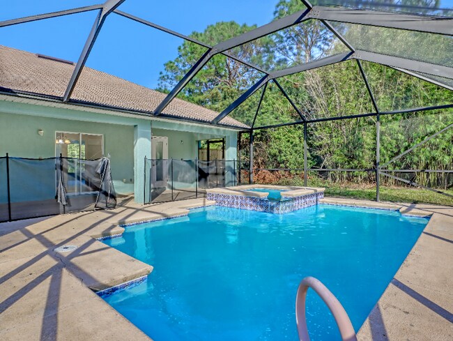 Foto del edificio - 1826 Viburnum Rd NW