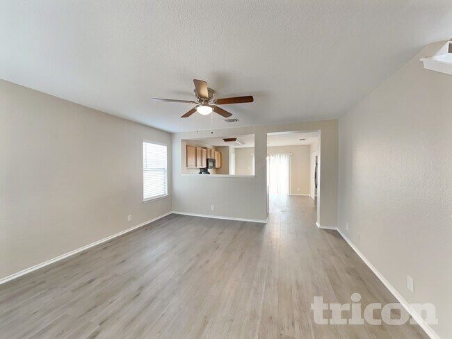 Foto del edificio - 7307 Circle Farm