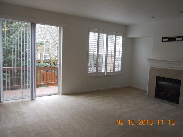 Primary Photo - 2136 NE Sheffield Ave