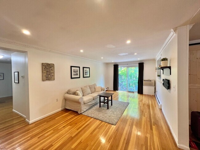 Foto del edificio - 95 Maple St