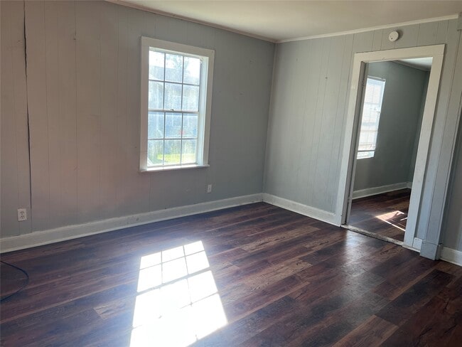 Foto del edificio - 507 Harrison Ln