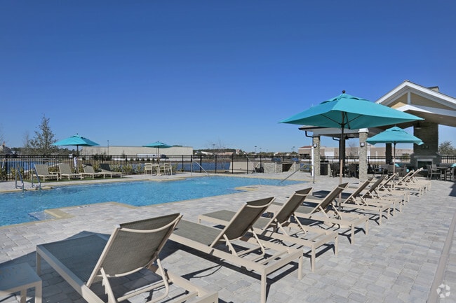  - Broxton Bay Apartments