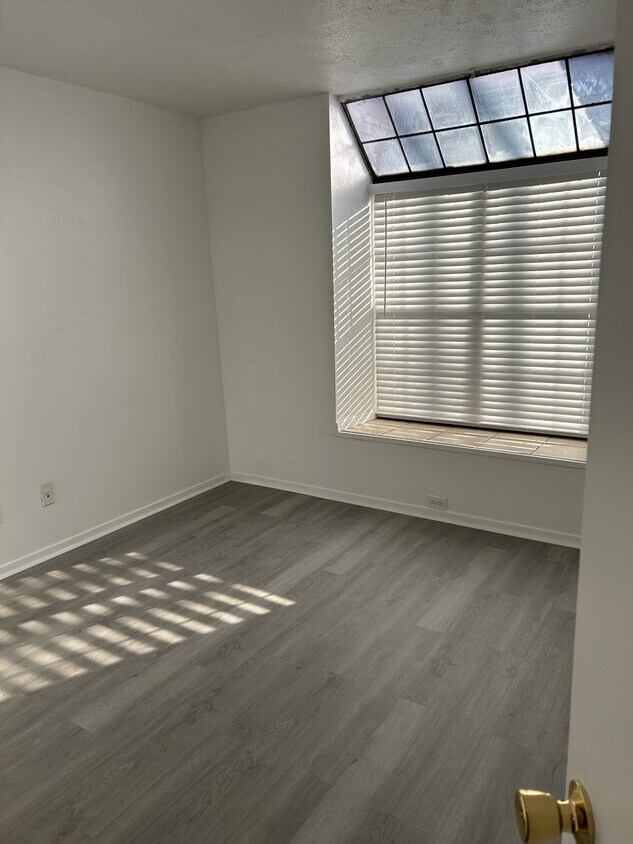 Foto del edificio - 4540 Chaha Rd