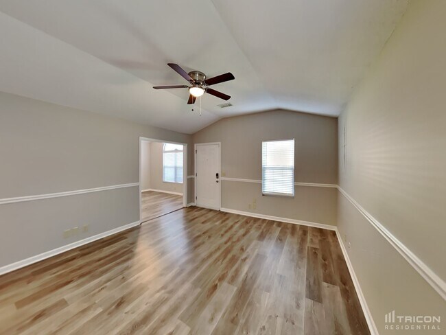 Building Photo - 2721 Painted Pony Dr