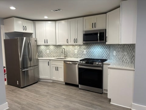Building Photo - 731 Girard St NW